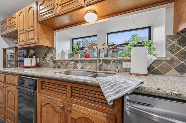 9818 Twin Shores Drive, Willis, TX 77318