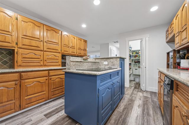 9818 Twin Shores Drive, Willis, TX 77318