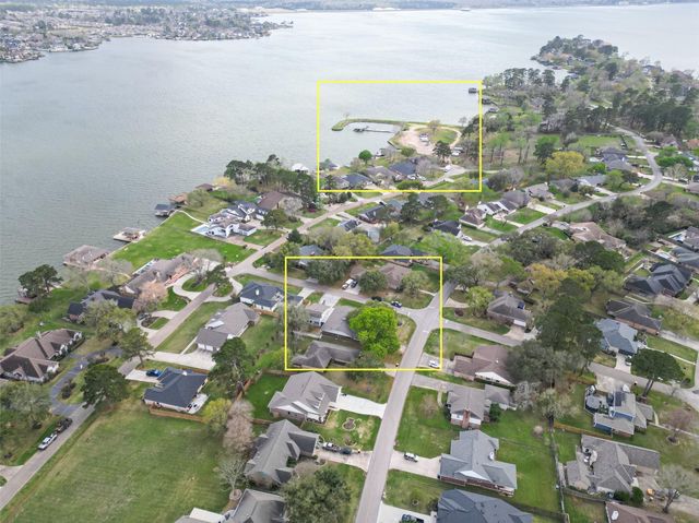 9818 Twin Shores Drive, Willis, TX 77318