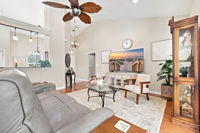 24 Willow Bend Dr., Murrells Inlet, SC 29576