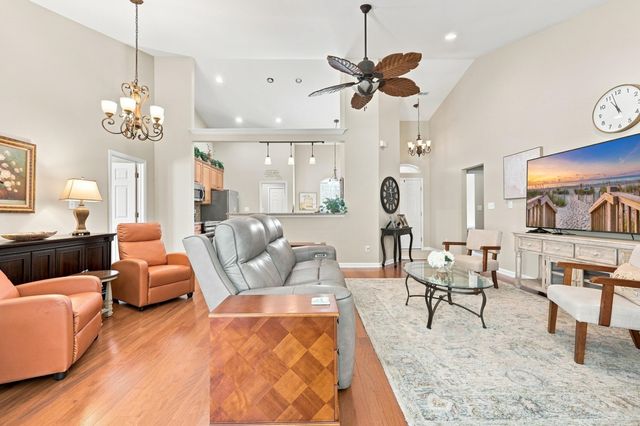 24 Willow Bend Dr., Murrells Inlet, SC 29576