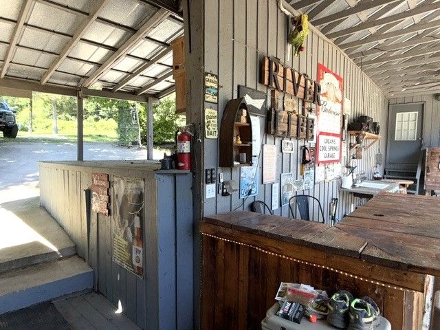1101 W Jackson St, Shelbyville, TN 37160