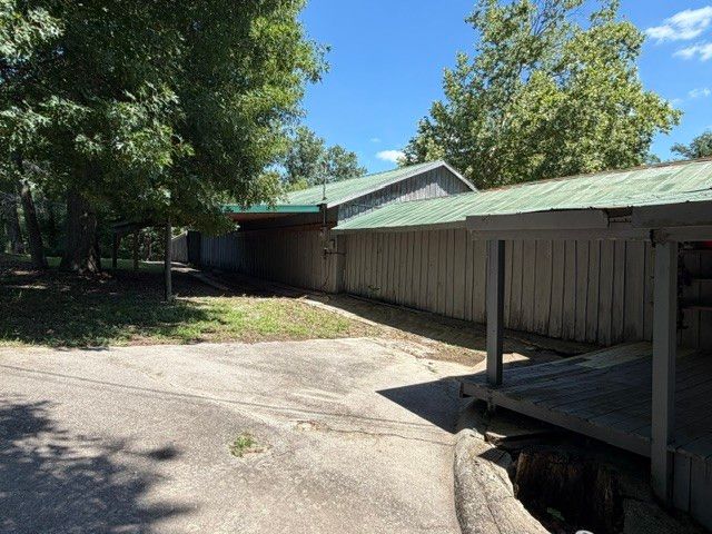 1101 W Jackson St, Shelbyville, TN 37160