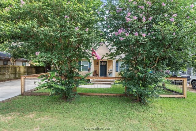 112 Rebecca Street, Bryan, TX 77801