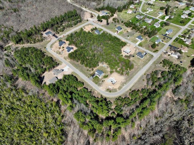 6418 Jeffrey Place, Grawn, MI 49637