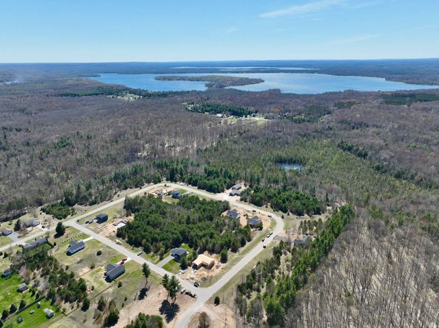 6418 Jeffrey Place, Grawn, MI 49637