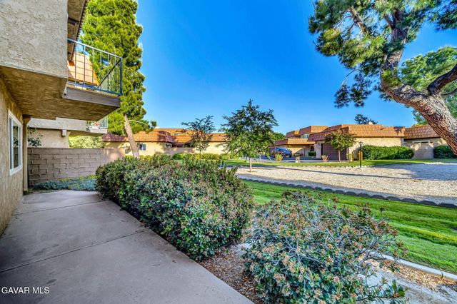 236 Shirley Lane, Palmdale, CA 93551