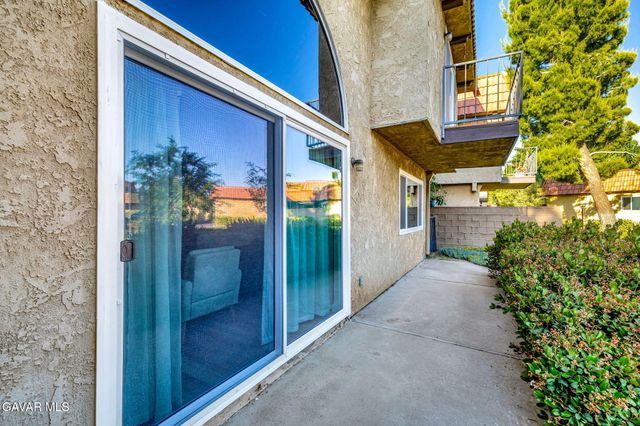 236 Shirley Lane, Palmdale, CA 93551