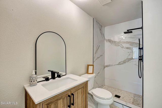 236 Shirley Lane, Palmdale, CA 93551