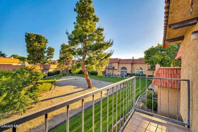 236 Shirley Lane, Palmdale, CA 93551