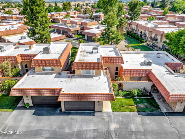 236 Shirley Lane, Palmdale, CA 93551