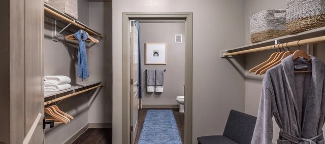 880 Lake Carolyn Parkway 513, Irving, TX 75039