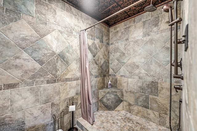 4307 Churchwood Drive, Arlington, TX 76016