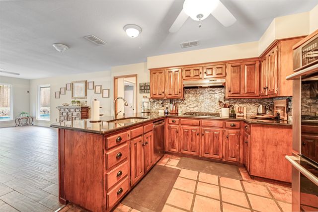 4307 Churchwood Drive, Arlington, TX 76016