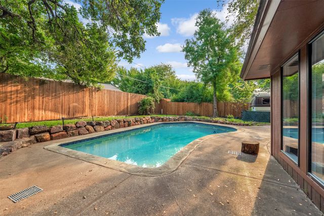 4307 Churchwood Drive, Arlington, TX 76016
