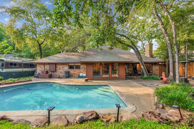 4307 Churchwood Drive, Arlington, TX 76016