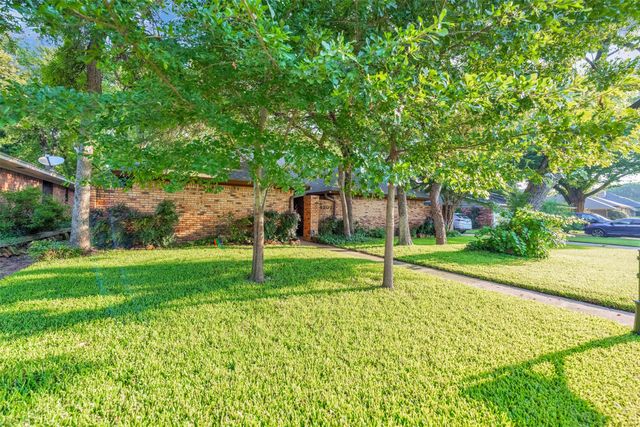 4307 Churchwood Drive, Arlington, TX 76016