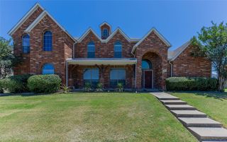 212 Wellington Drive, Desoto, TX 75115