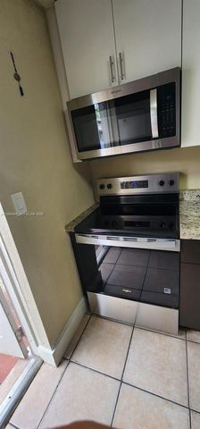 880 E 26th Street, Hialeah, FL 33013