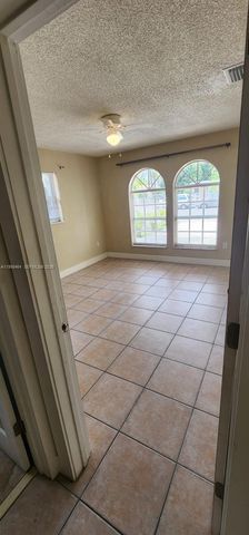 880 E 26th Street, Hialeah, FL 33013