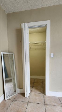 880 E 26th Street, Hialeah, FL 33013