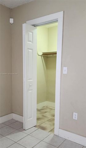 880 E 26th Street, Hialeah, FL 33013