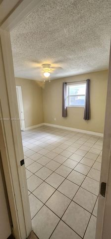 880 E 26th Street, Hialeah, FL 33013