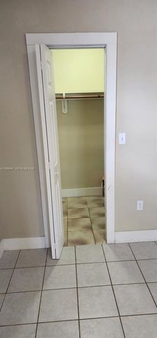 880 E 26th Street, Hialeah, FL 33013