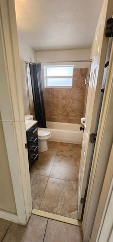 880 E 26th Street, Hialeah, FL 33013