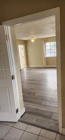 880 E 26th Street, Hialeah, FL 33013
