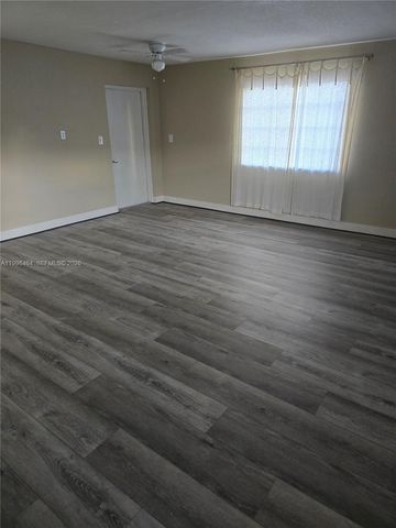 880 E 26th Street, Hialeah, FL 33013