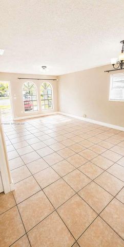 880 E 26th Street, Hialeah, FL 33013