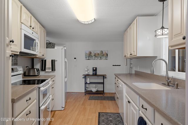 8199 Modena Avenue, Brooksville, FL 34613