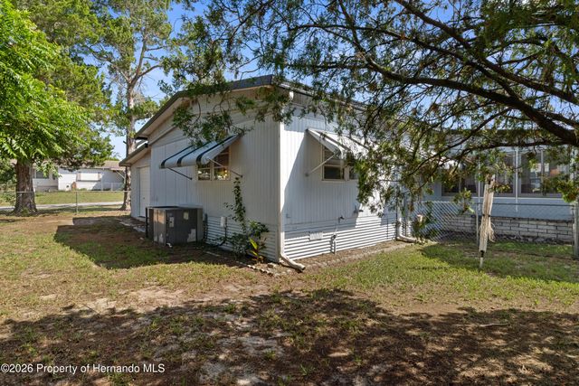 8199 Modena Avenue, Brooksville, FL 34613