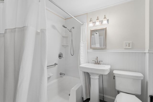 29 Roger Avenue, Concord, NH 03301