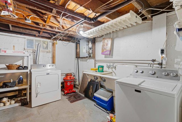 29 Roger Avenue, Concord, NH 03301