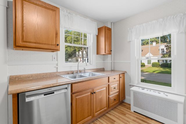 29 Roger Avenue, Concord, NH 03301