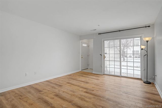 261 Ruth Court, Middletown, NY 10940