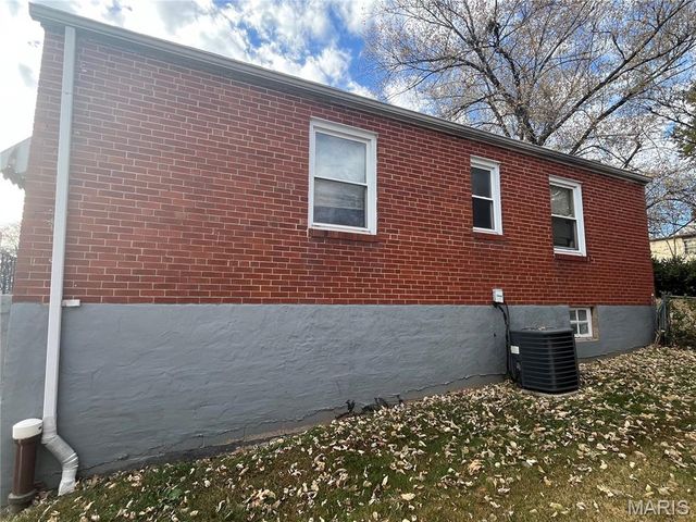 5513 Reineke Court, Jennings, MO 63136