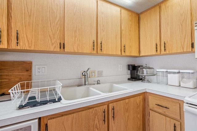 1170 6th Avenue 11D, Vero Beach, FL 32960