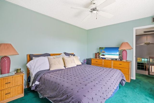 1170 6th Avenue 11D, Vero Beach, FL 32960