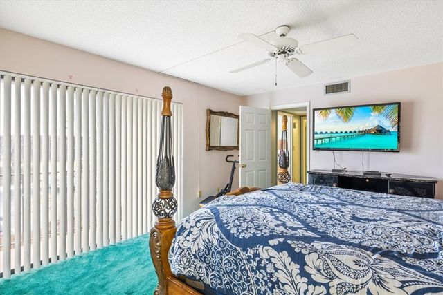 1170 6th Avenue 11D, Vero Beach, FL 32960