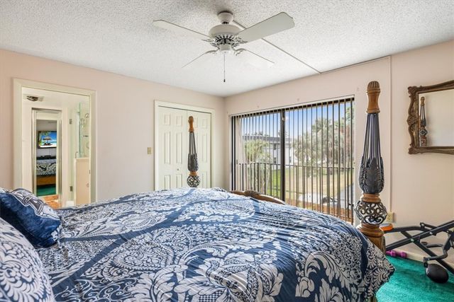 1170 6th Avenue 11D, Vero Beach, FL 32960