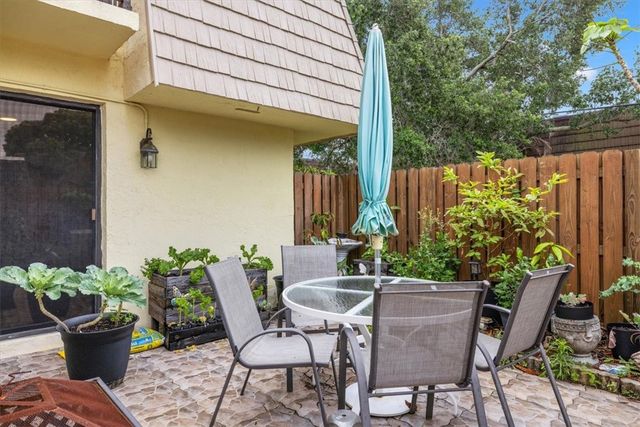 1170 6th Avenue 11D, Vero Beach, FL 32960