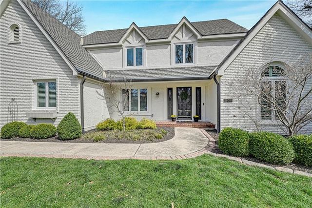 12321 Fairway Road, Leawood, KS 66209