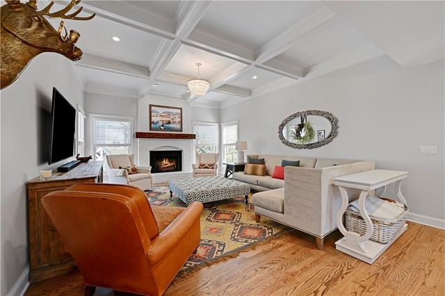 12321 Fairway Road, Leawood, KS 66209