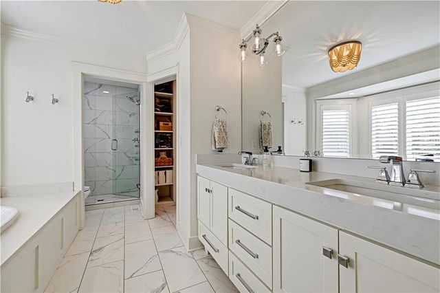 12321 Fairway Road, Leawood, KS 66209