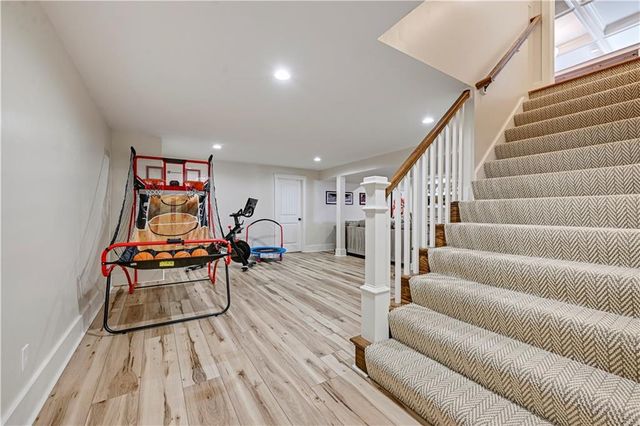 12321 Fairway Road, Leawood, KS 66209