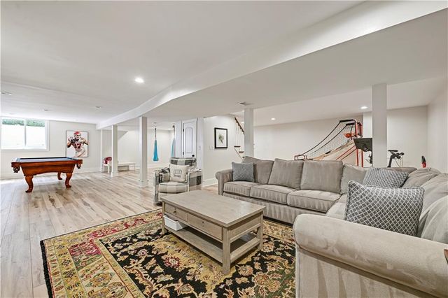12321 Fairway Road, Leawood, KS 66209