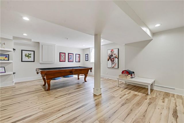 12321 Fairway Road, Leawood, KS 66209